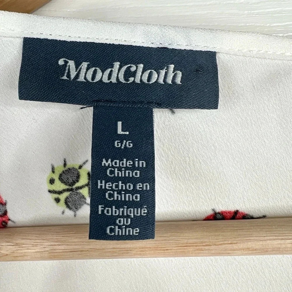 ModCloth Women's White with Ladybug Print A-Line Mini Dress Size L Bell Sleeve - Picture 10 of 13